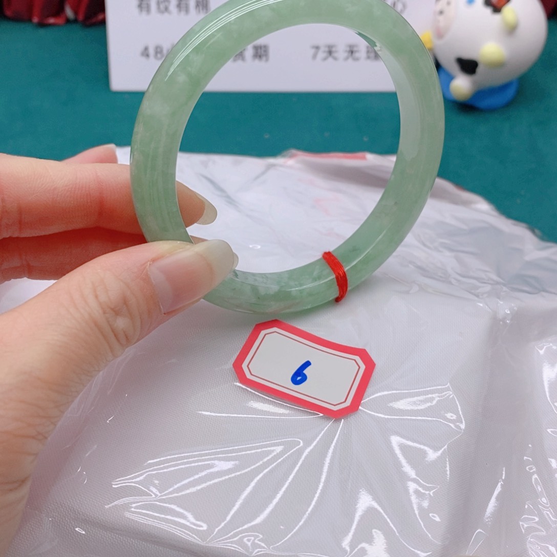 翡翠手镯未镶嵌风****笑0666666666