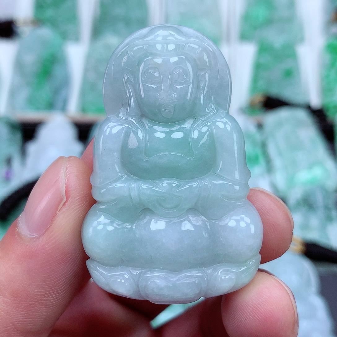翡翠颈饰未镶嵌翡翠吊坠