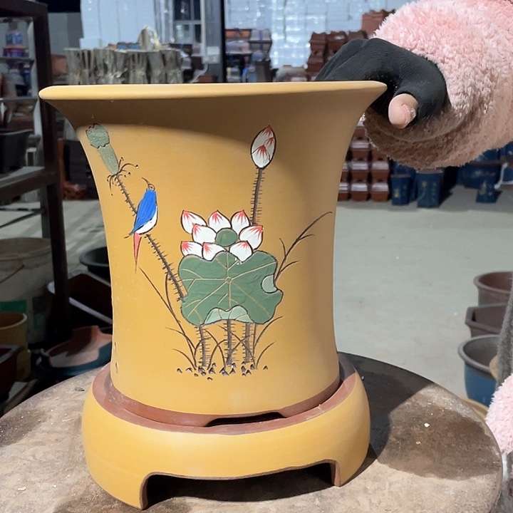 紫砂黄色荷花大加托花盆