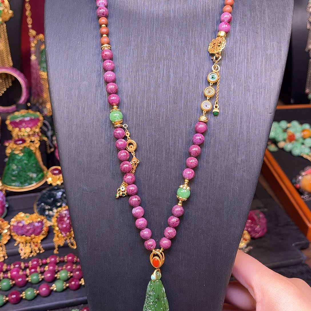 未镶嵌红宝石颈饰