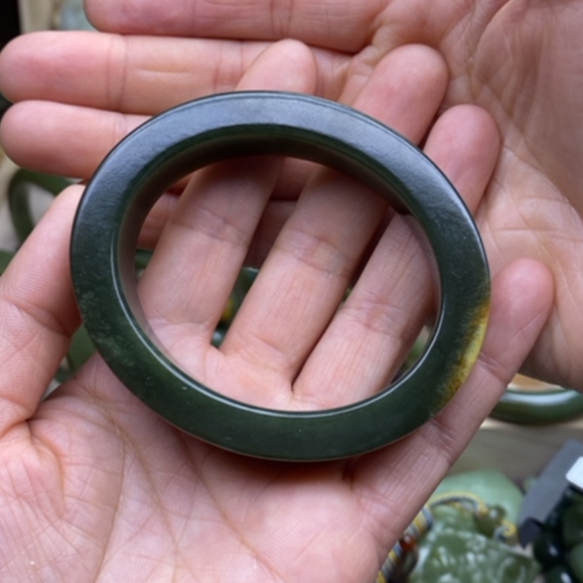 【闪购商品】和田玉手镯足铂镶嵌轻**月