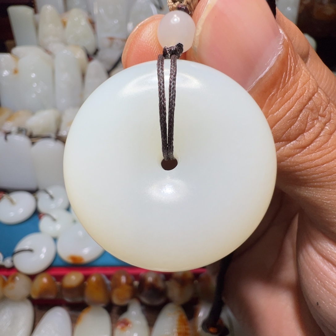 蘇***三和田玉未镶嵌吊坠(不含链)