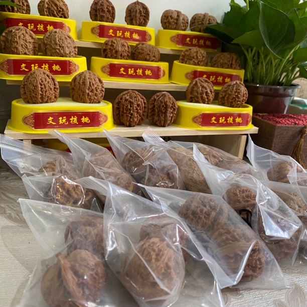 （1号链接）文玩核桃四座楼狮子头麒麟纹大官帽把玩手把件盘玩核桃