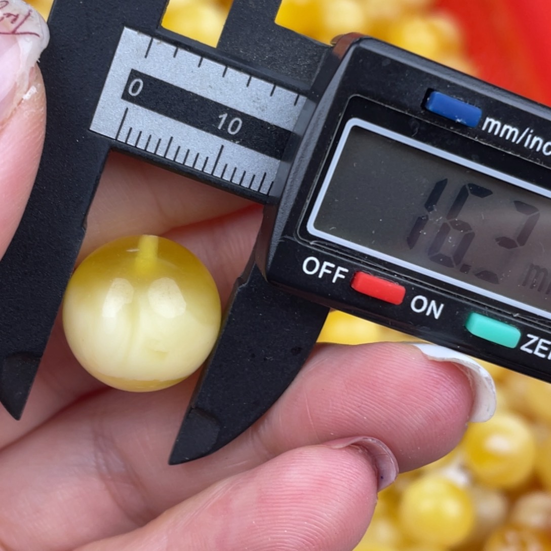 未镶嵌琥珀裸石蜜蜡468