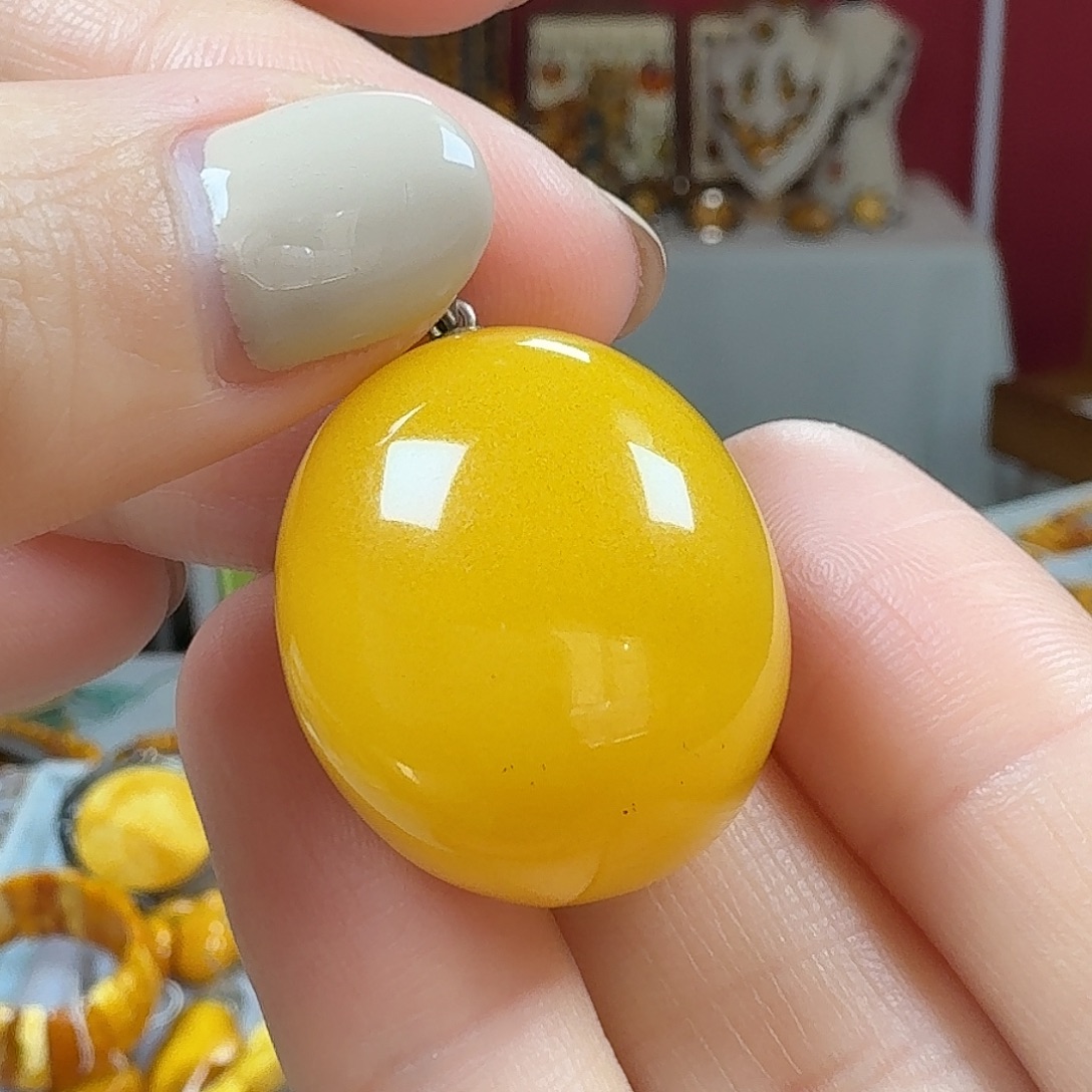 蜜蜡未镶嵌颈饰吊坠