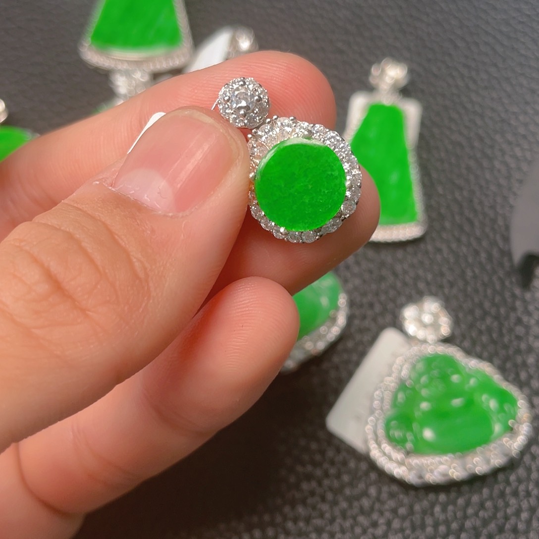 【闪购商品】翡翠吊坠(不含链)银S925镶嵌