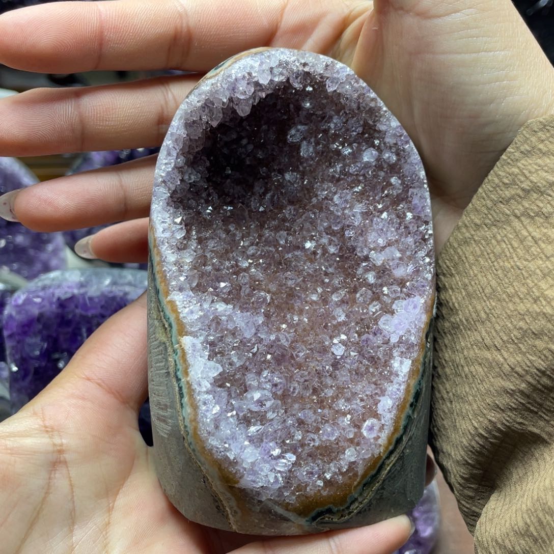 紫晶大型摆件（非配饰）未镶嵌