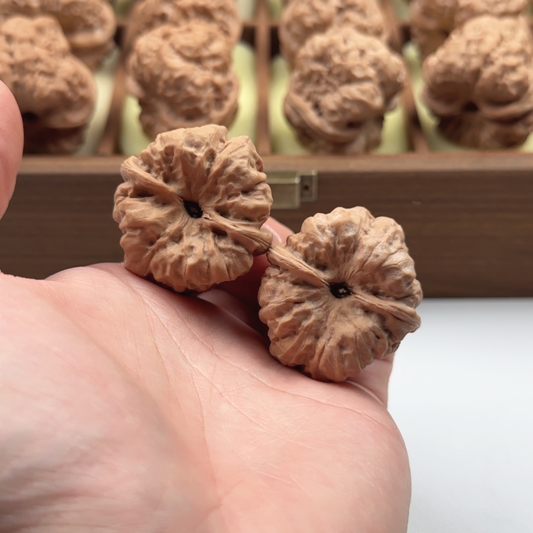 M***朱延庆蛤蟆山地果子