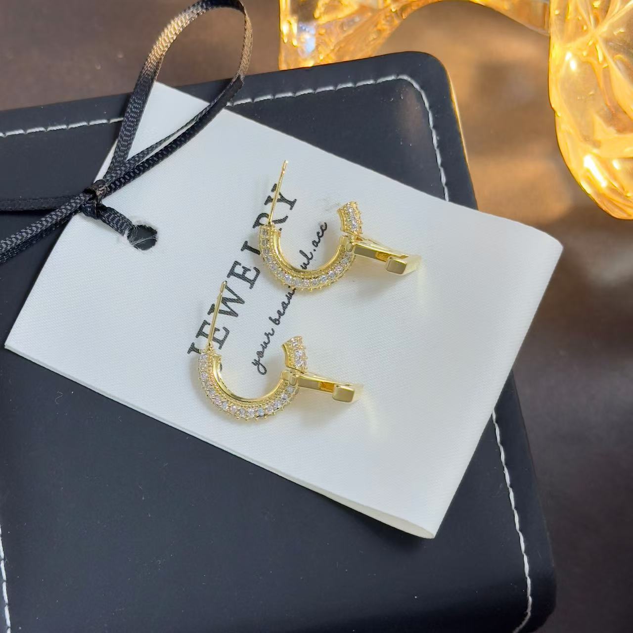 铜合金合成锆石耳饰 气质时尚百搭金色中古镶嵌镶钻耳环QC2846