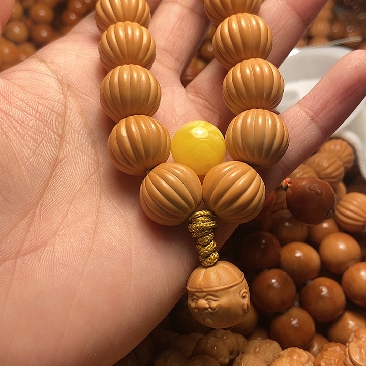 猴头核桃手串大**行手持