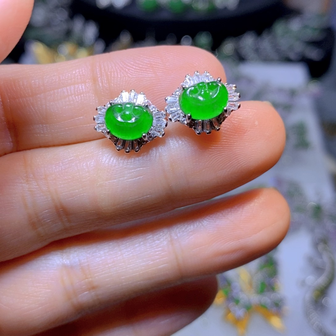 翡翠颈饰银S925镶嵌天然翡翠