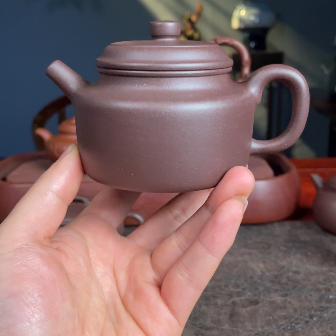 吉***）紫砂茶壶陈小平18573