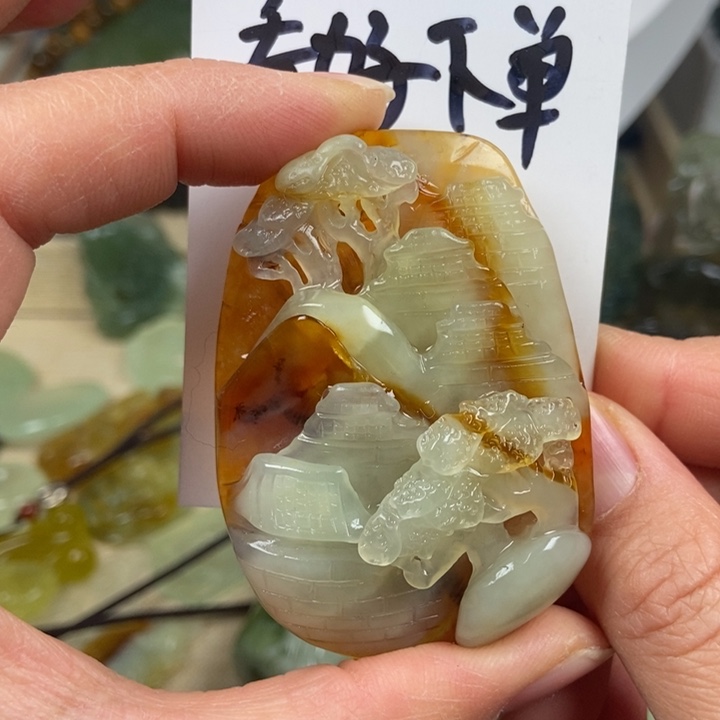 蛇纹石玉颈饰未镶嵌