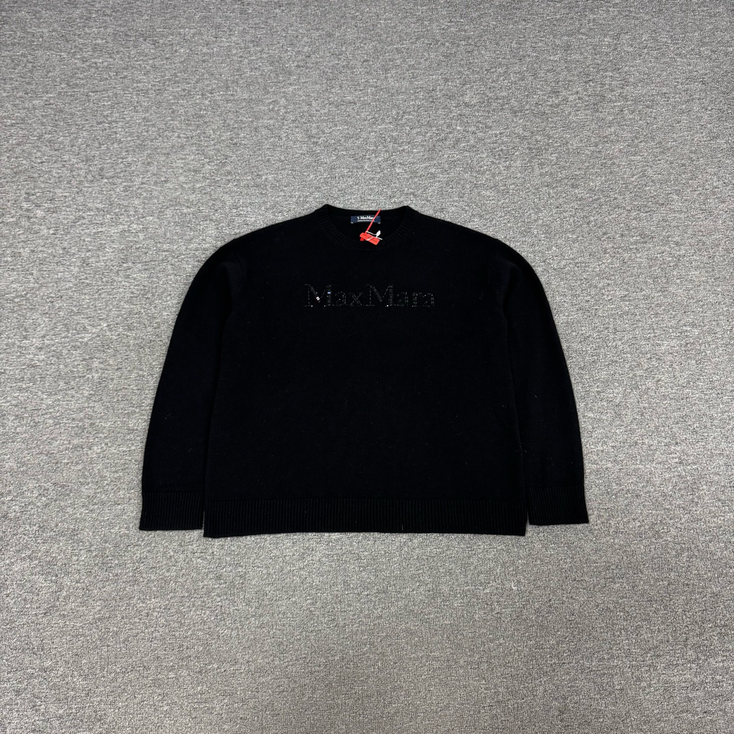 99新 AMIPARIS maxmara 黑色 胸口水钻logo 针织 毛衣 m码 99新