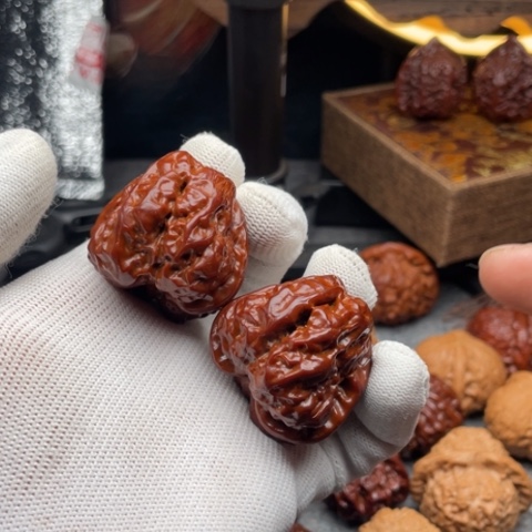 蒋***丷把件文玩核桃蛤蟆39