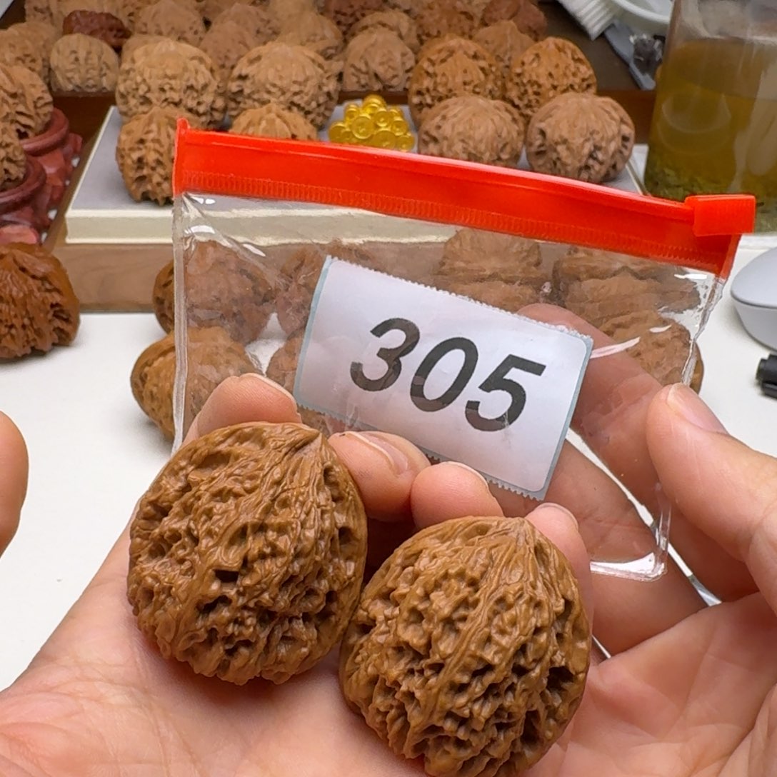 文玩核桃吊坠南疆38