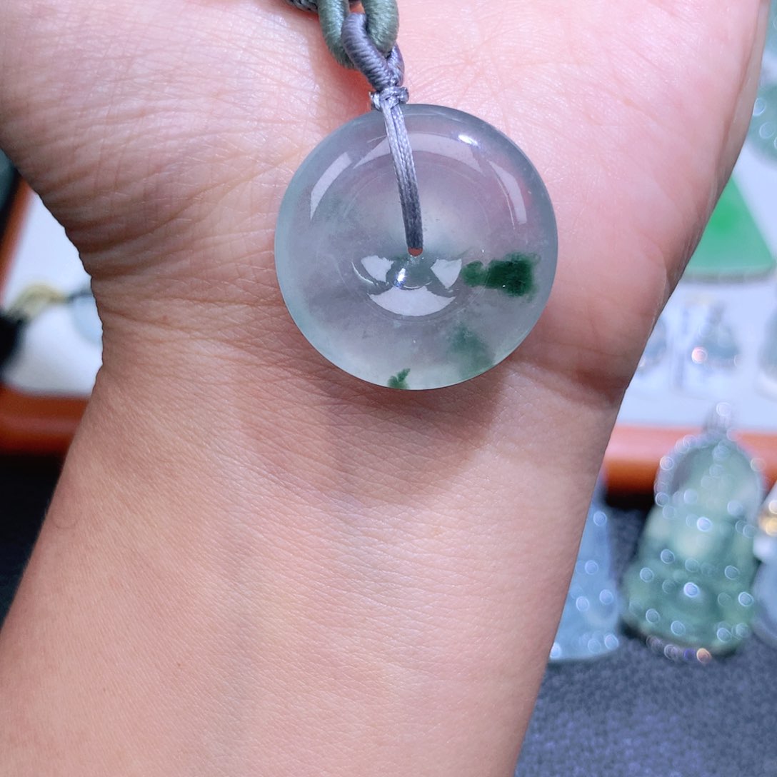 翡翠未镶嵌颈饰扣子