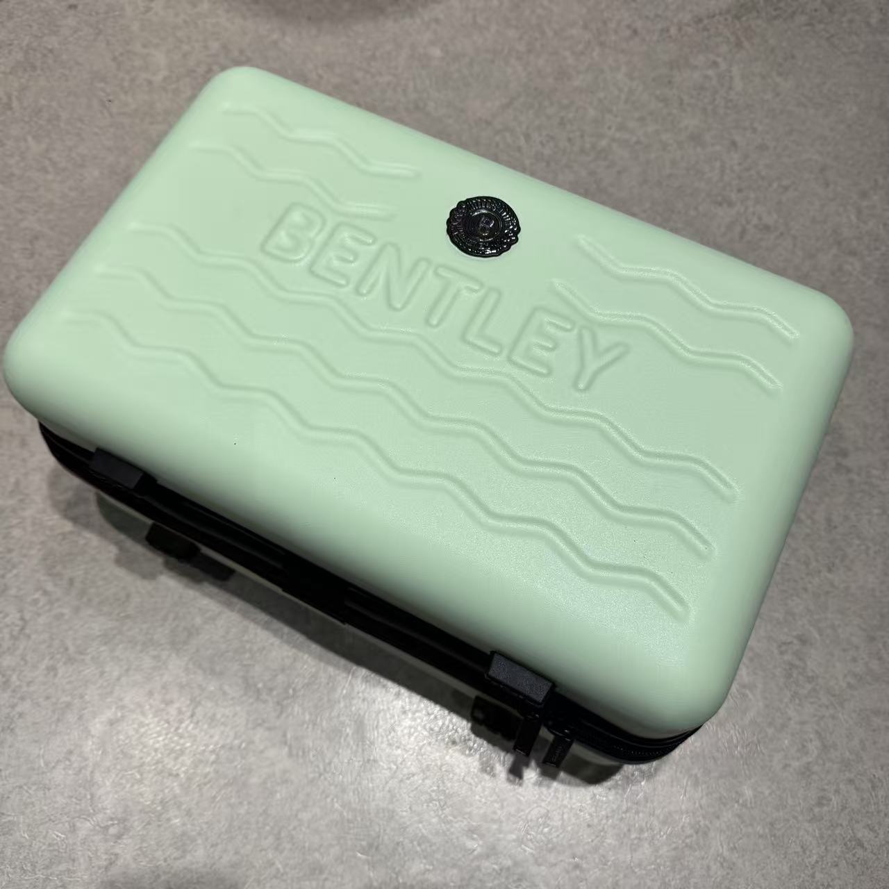 BENTLEY 手提箱 薄荷绿色 潮流周边