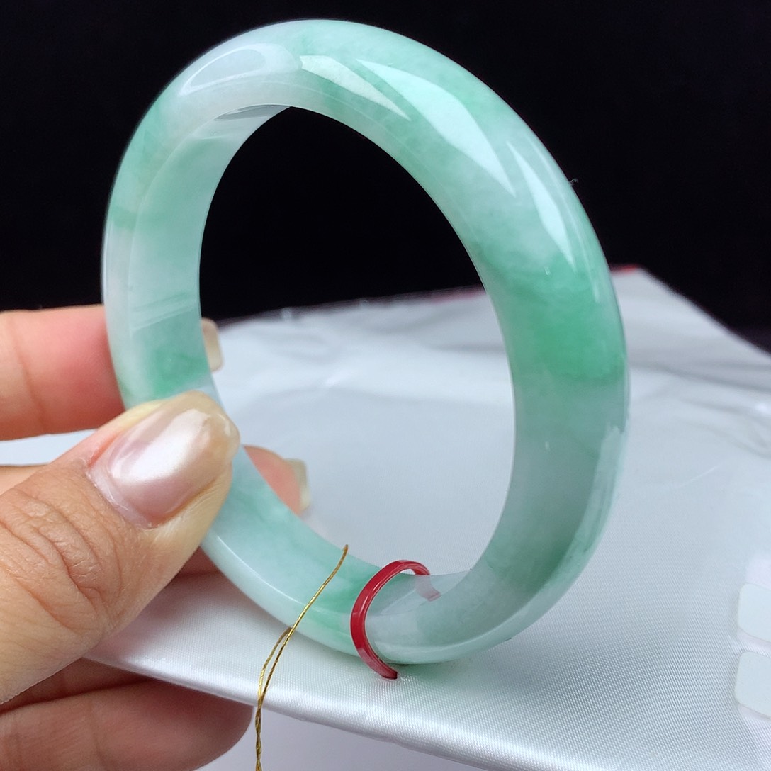 翡翠手镯未镶嵌58圈 3613