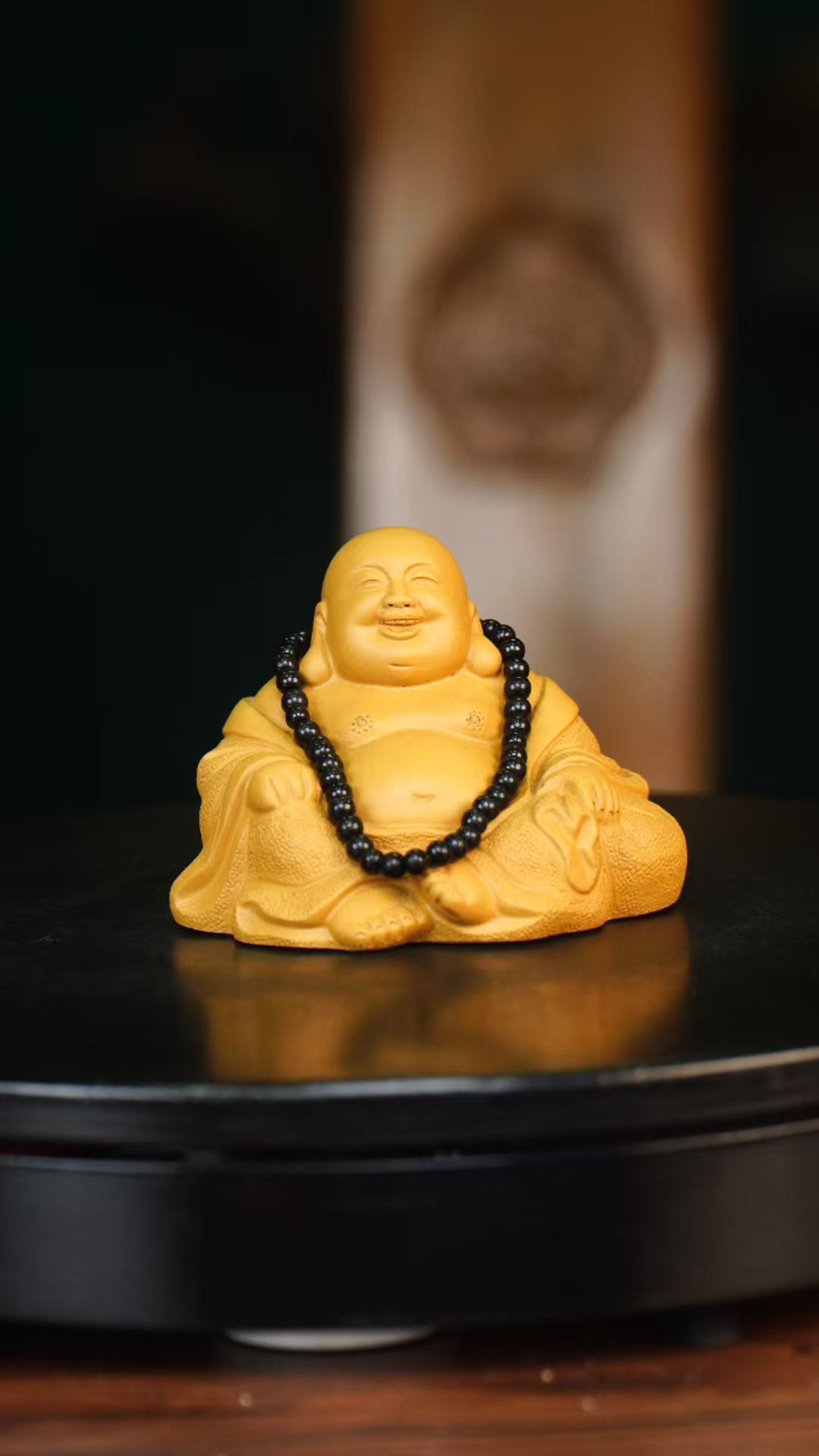 黄弥勒佛（带佛珠）宜兴紫砂茶宠