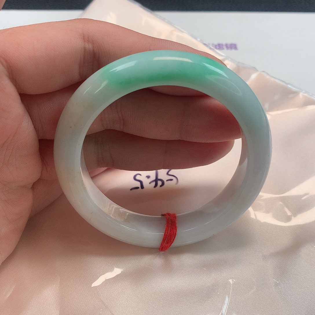 翡翠手镯未镶嵌306号