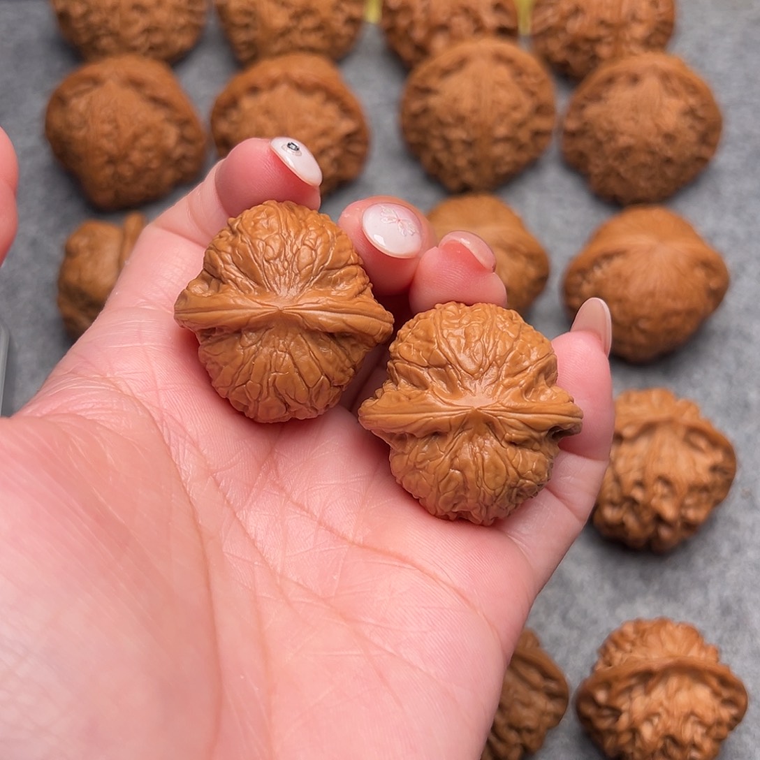 把件文玩核桃精品小手捻乾隆磨33.5全品