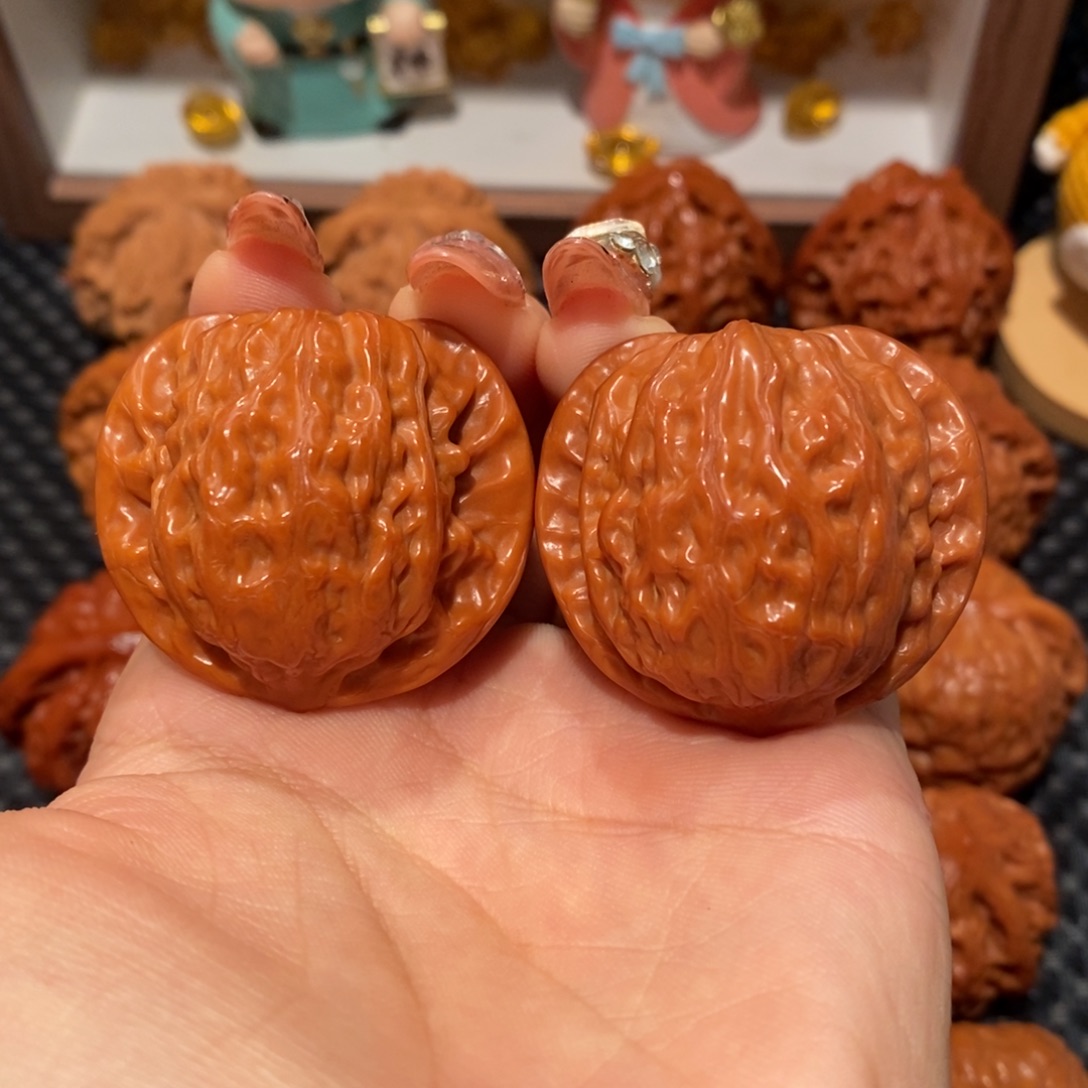 吊坠桃核38.5京公子，1073