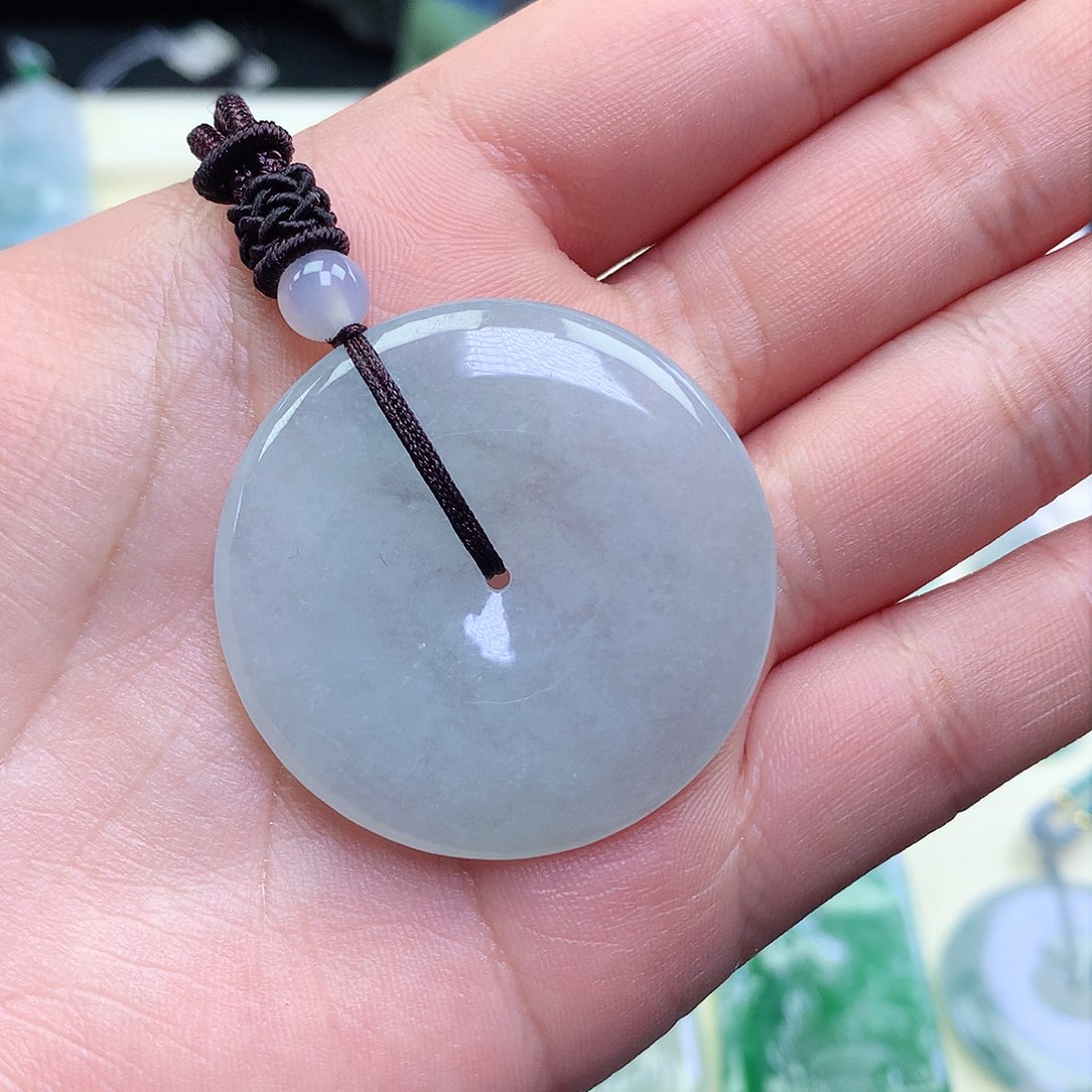 翡翠颈饰未镶嵌吊坠