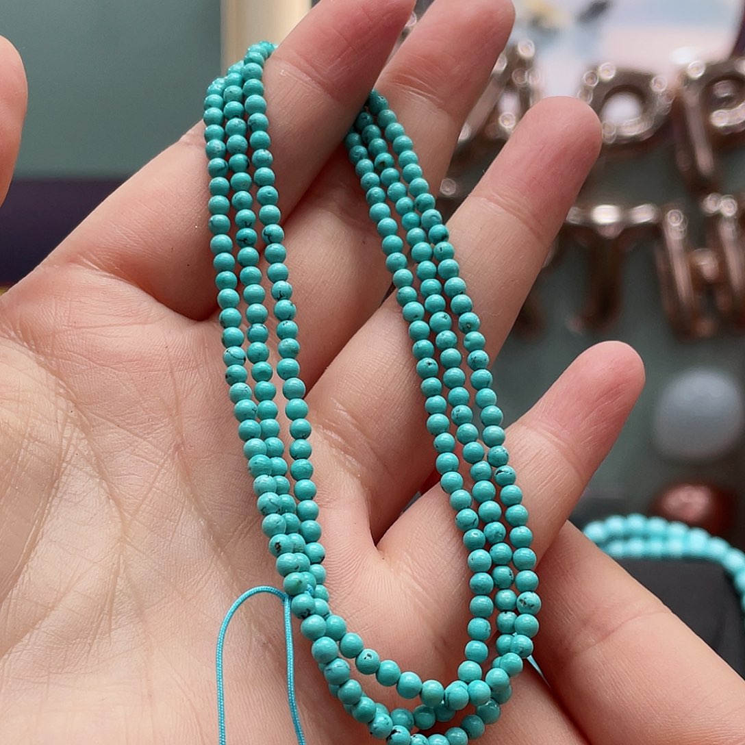 绿松石颈饰未镶嵌