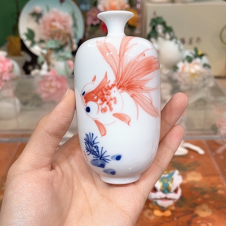 手工陶瓷精致摆件