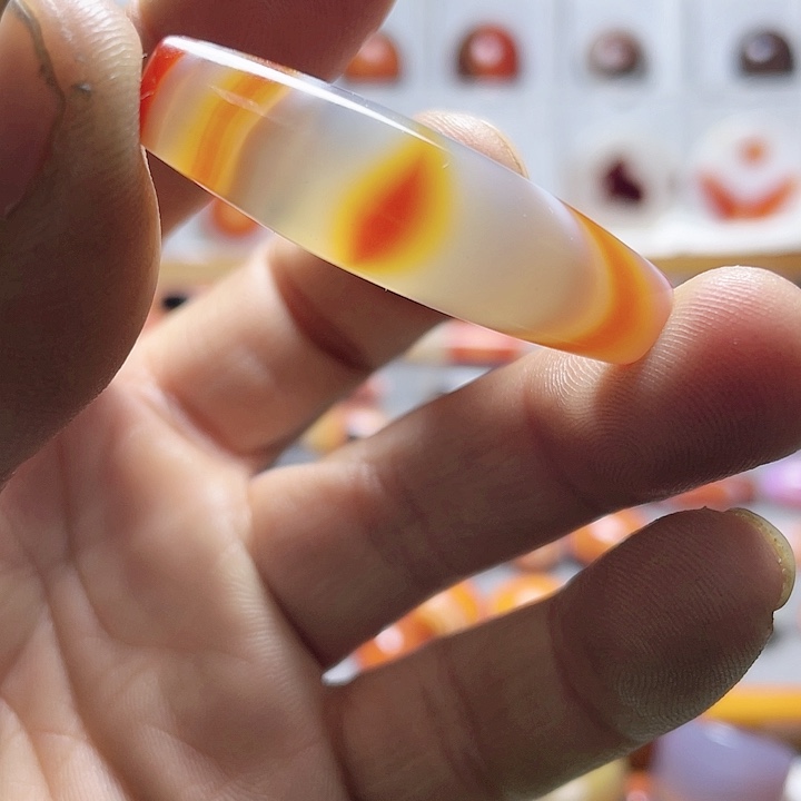 玛瑙/玉髓颈饰未镶嵌