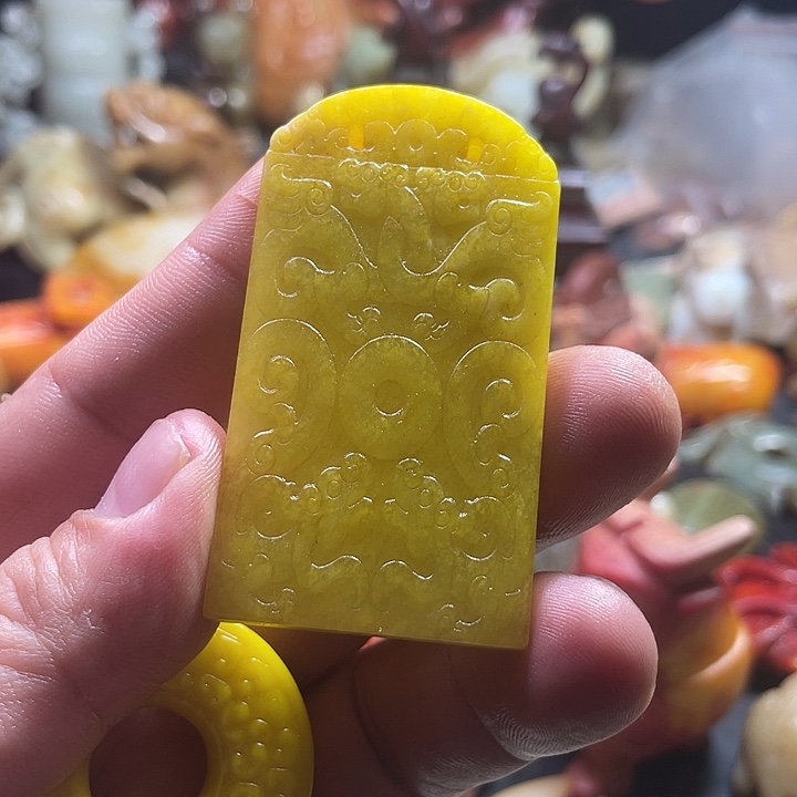 和田玉（糖玉）未镶嵌颈饰