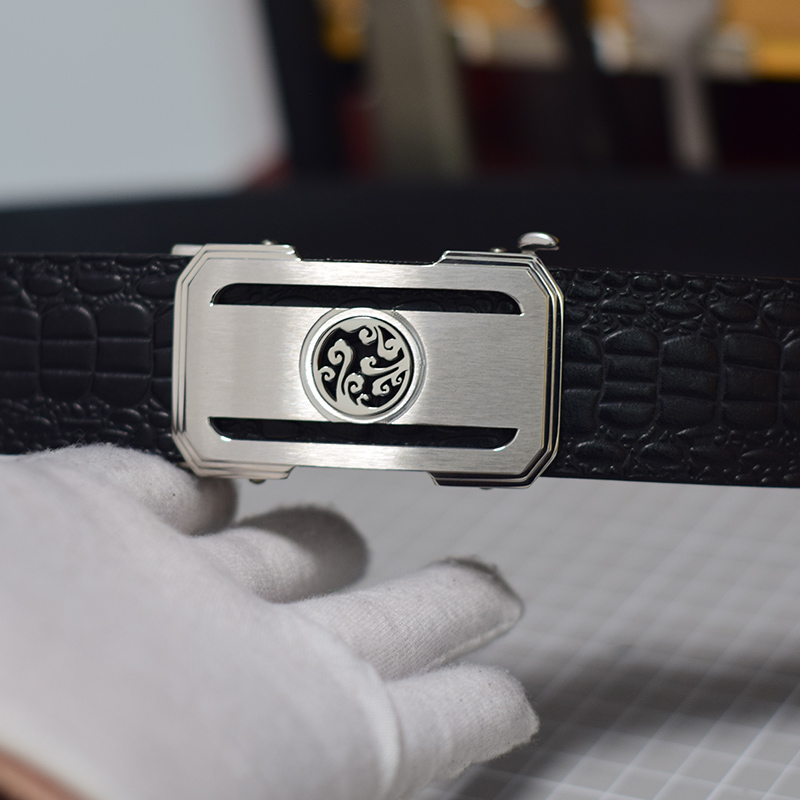 真皮腰带男士头层定制皮带商务休闲简约无牙自动扣
