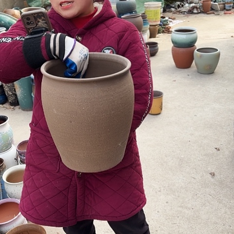 25口30高瑕疵口变形。