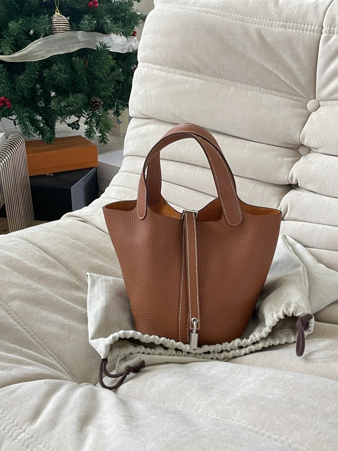 99新 Hermes/爱马仕 爱马仕菜篮子18金棕银扣/99新/优选