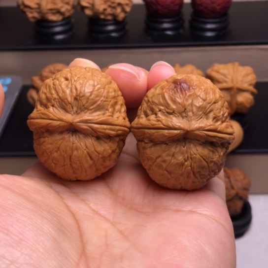 文玩核桃把件至尊元宝22