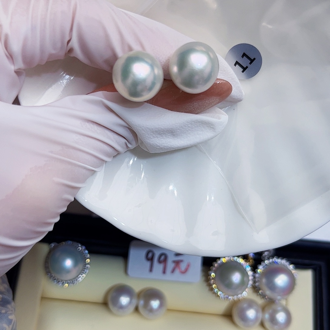 淡水珍珠银S925镶嵌耳饰