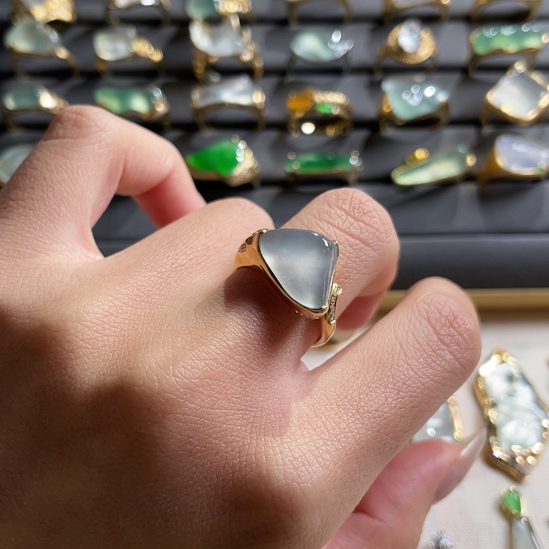 翡翠18K金镶嵌戒指大随行戒指 48小时鉴赏