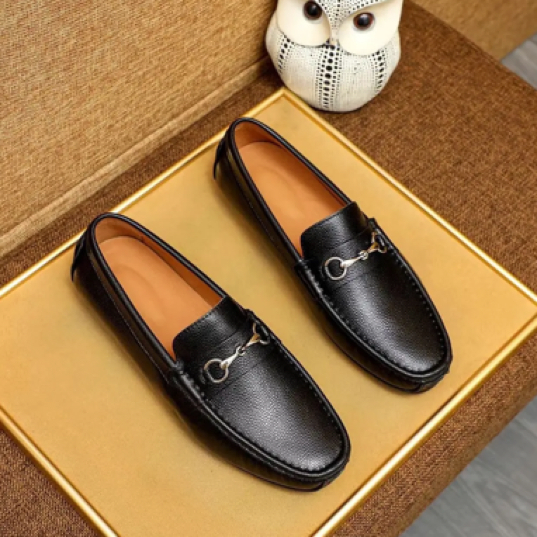 低帮皮鞋时尚休闲豆豆鞋真皮软底2025新款男士舒适透气软底驾车鞋