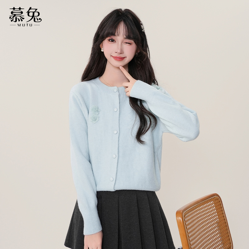 慕兔法式甜美立体花朵毛衣女2025春季新款小个子宽松针织开衫上衣