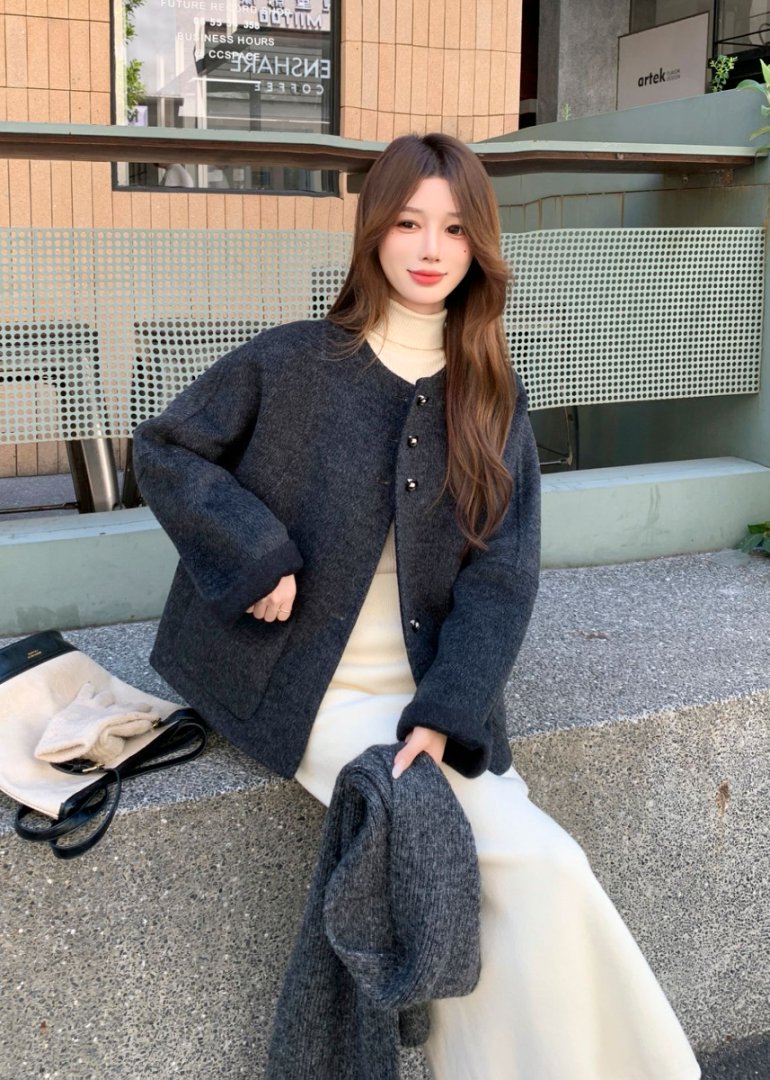 【伊伊】25707秋冬新中式国风小香风圆领外套薄款短款羊毛大衣