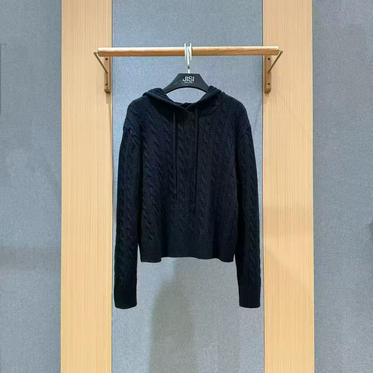 JISI  {郑秀晶同款}慈善系列粉色小马连帽针织毛衣-MZ25887J