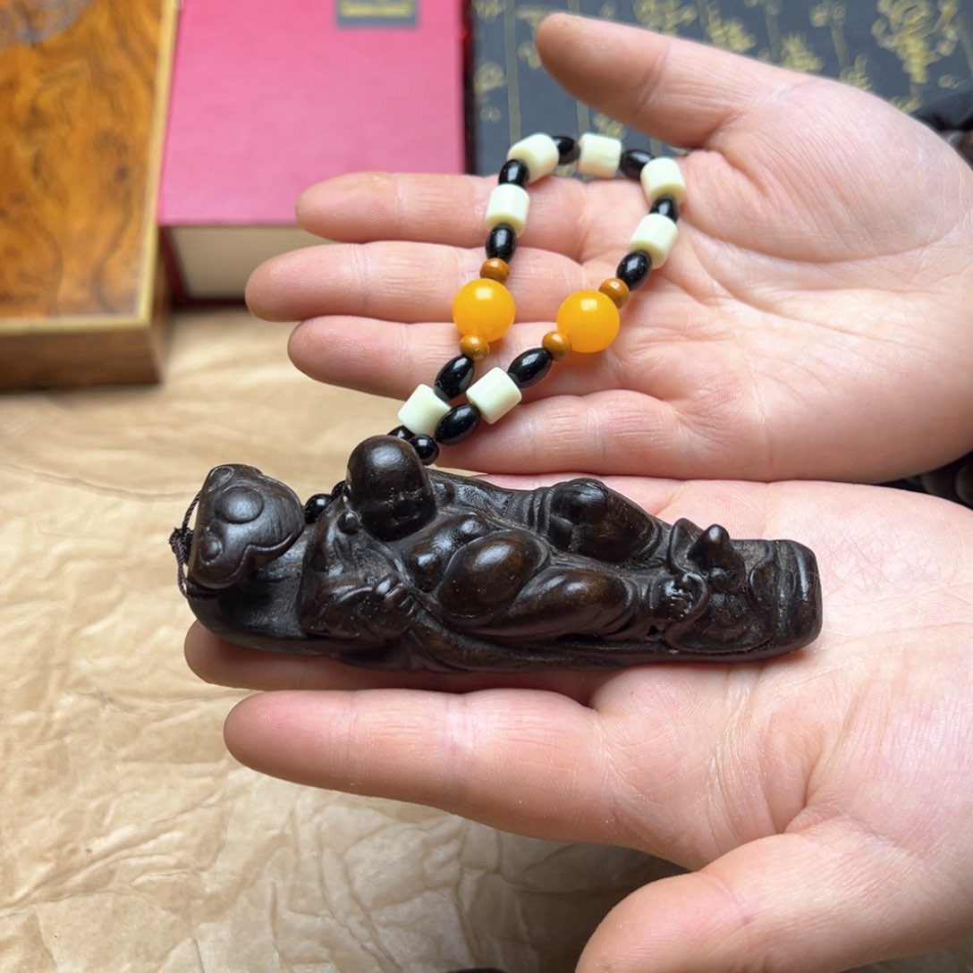 大叶紫檀（黑酸枝木类）