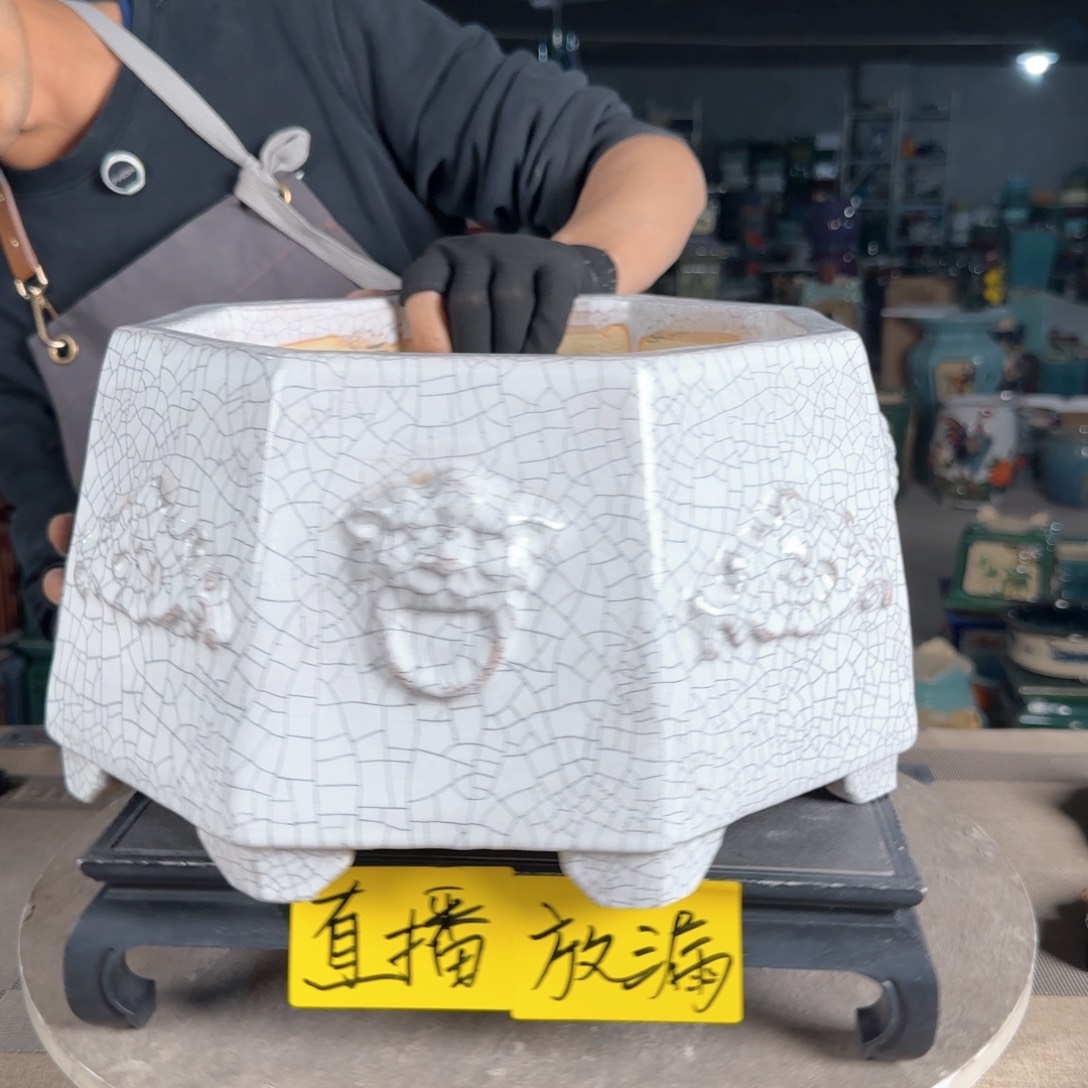 一风堂石湾花盆。微瑕