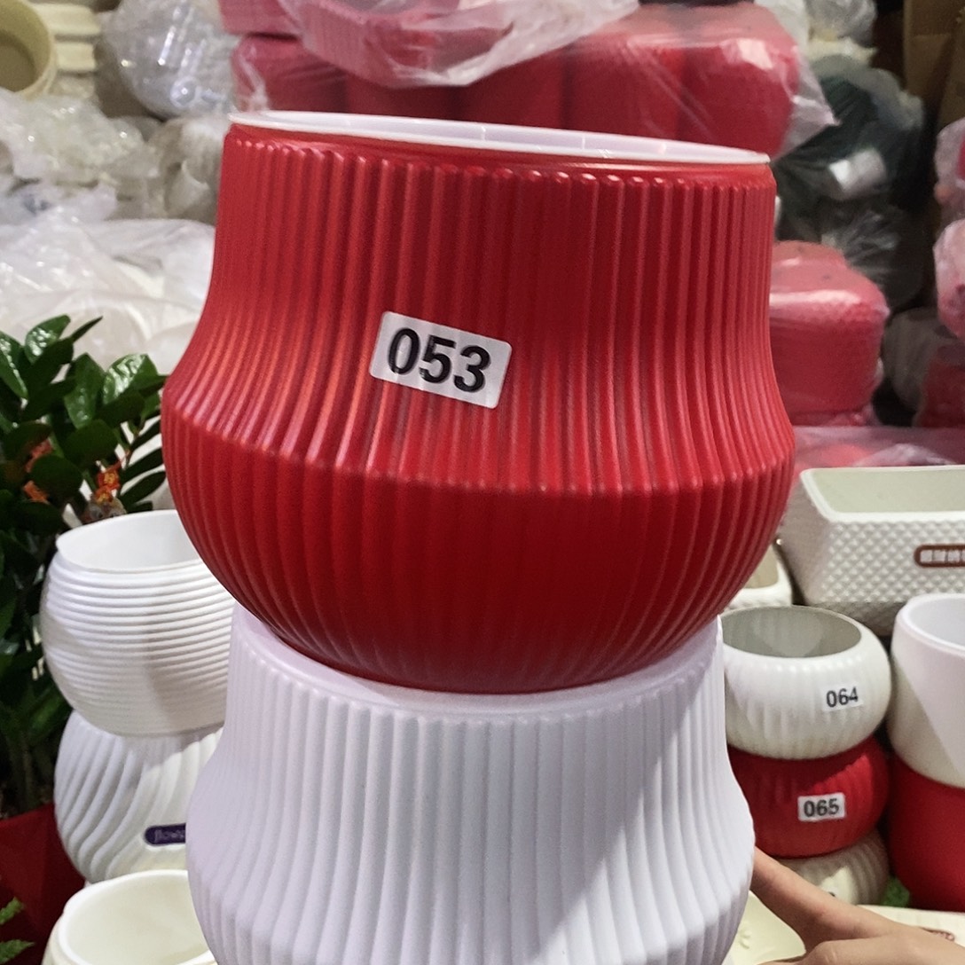 两个一红一白175宝塔