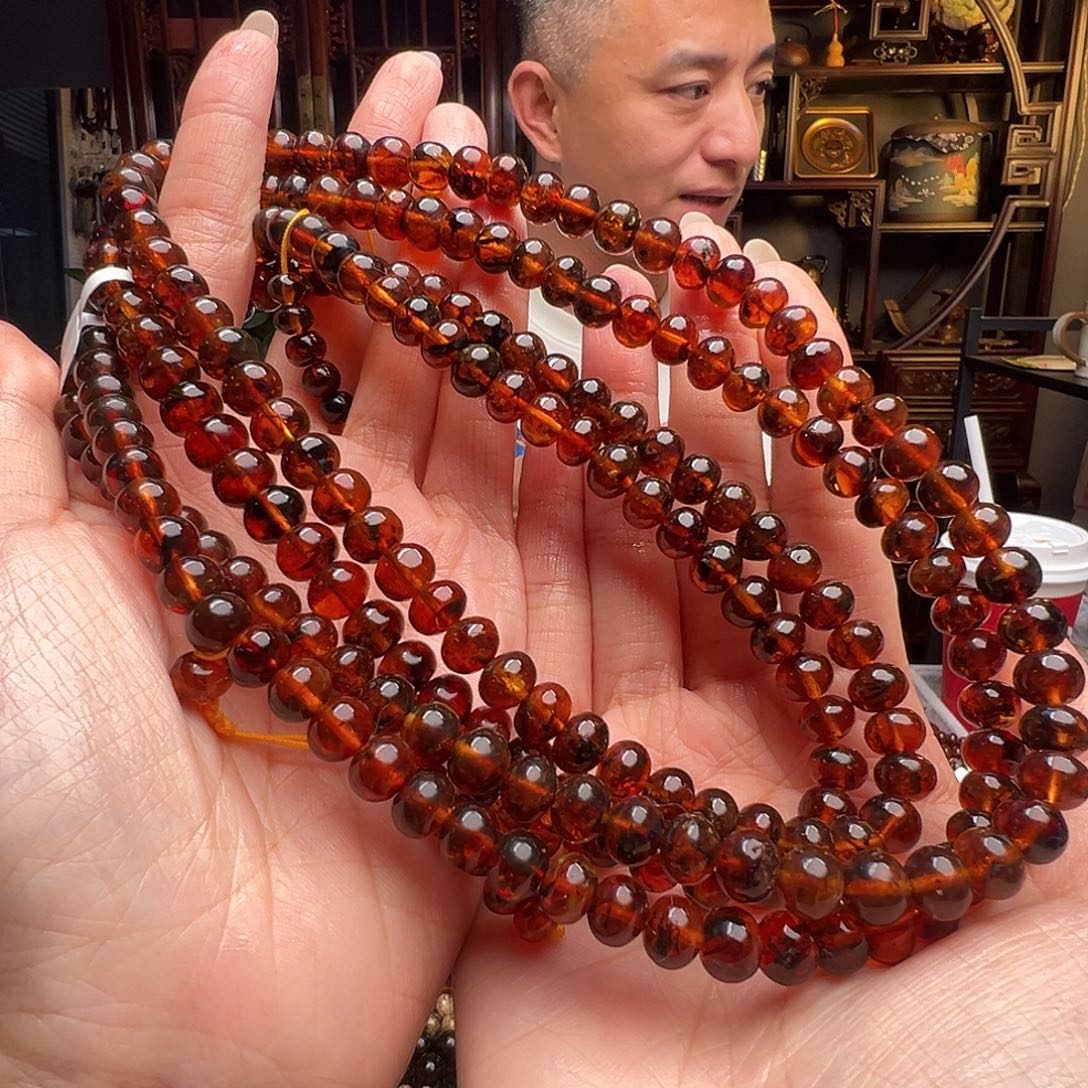 琥珀未镶嵌裸石抚顺琥珀20661八多样性发其一