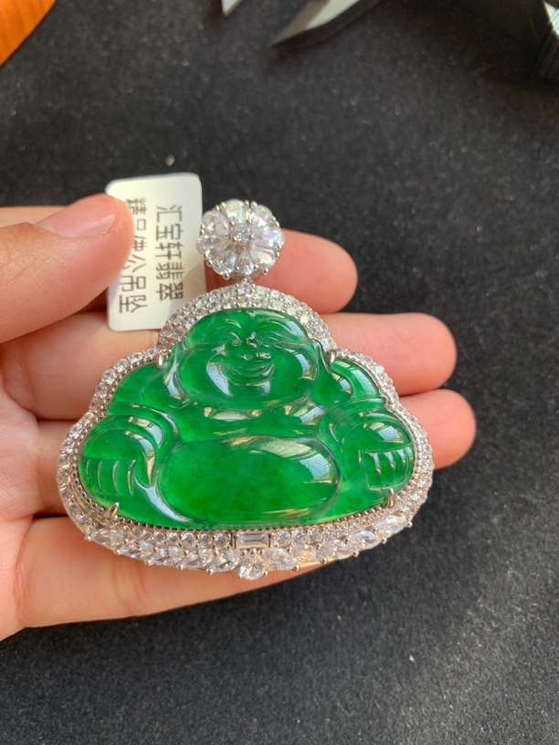 自然光天然翡翠S925银镶嵌冰阳绿色佛公毛衣链大吊坠尺寸52*50.14