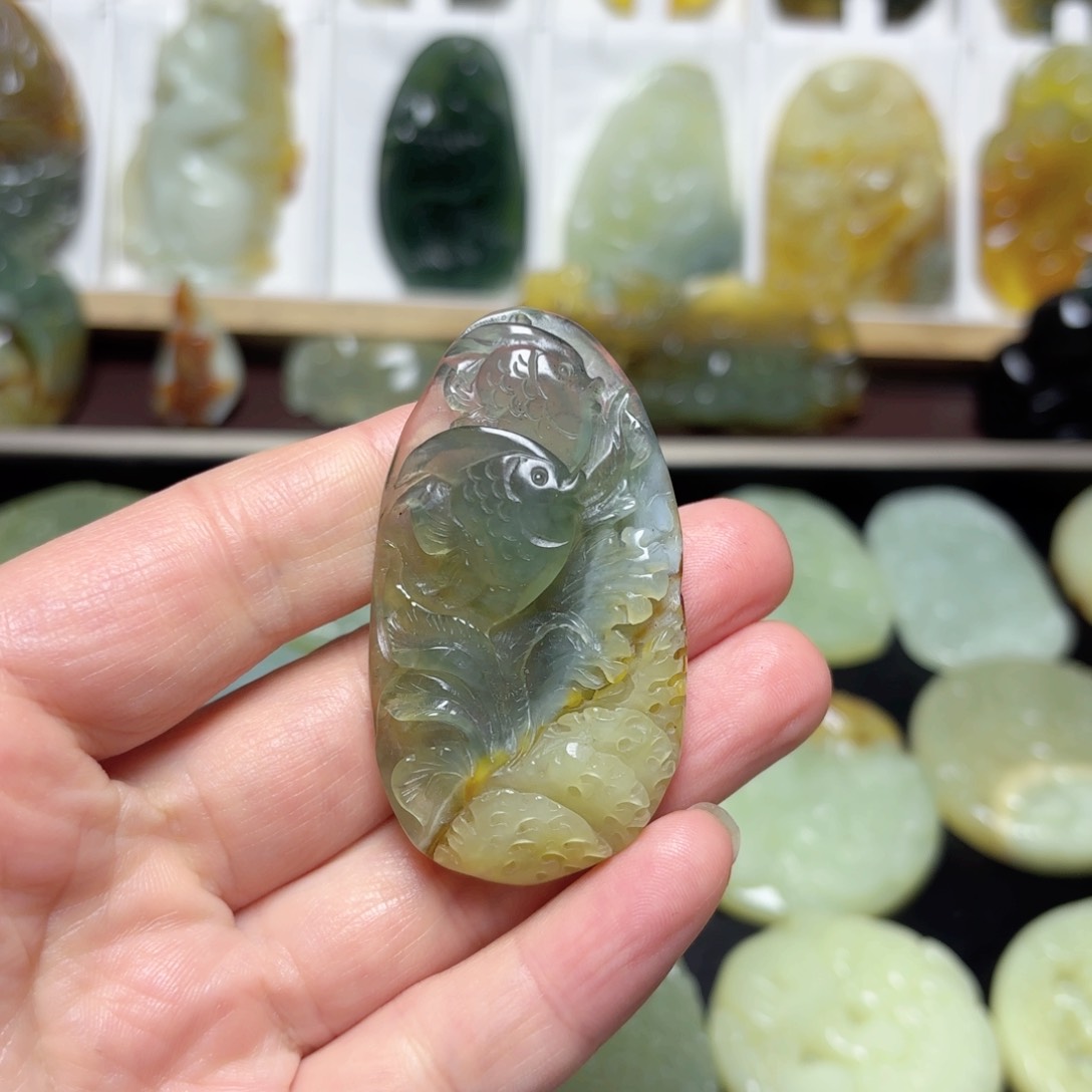 蛇纹石玉吊坠(不含链)未镶嵌