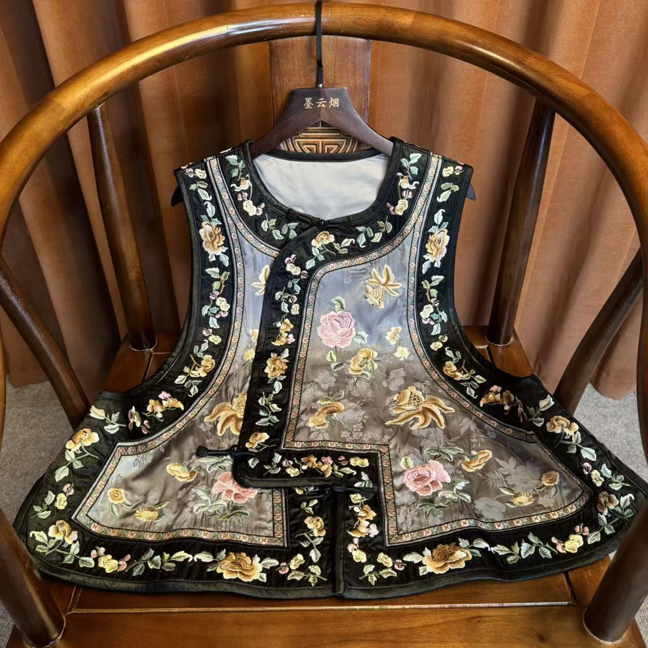 【云集】新中式时尚女装高档复古优雅无袖马甲国风女士坎肩8753