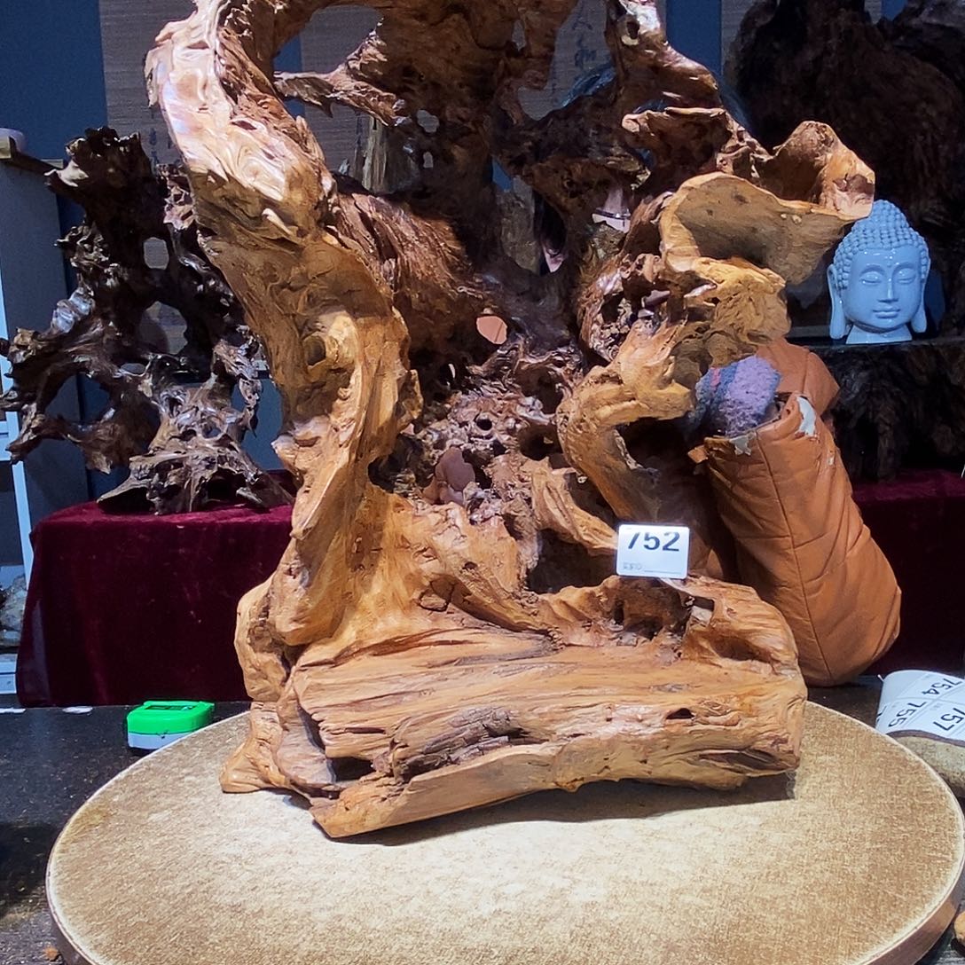 君***下752。红杉根随行根艺